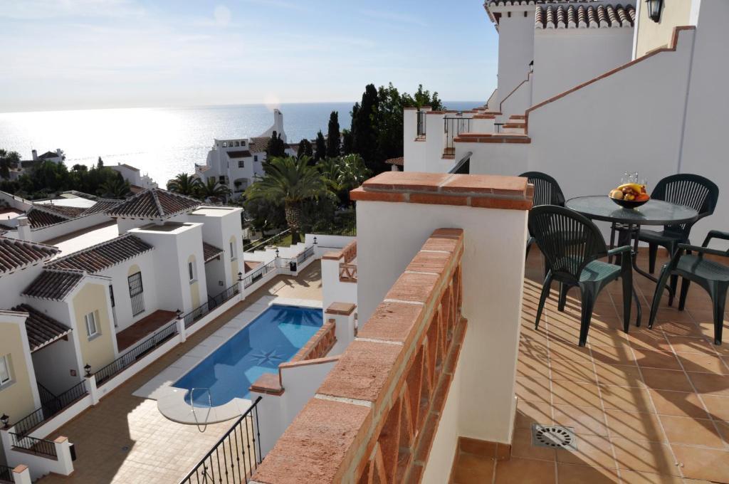 Nerja Paradise Rentals - Chimenea Apts Eksteriør billede