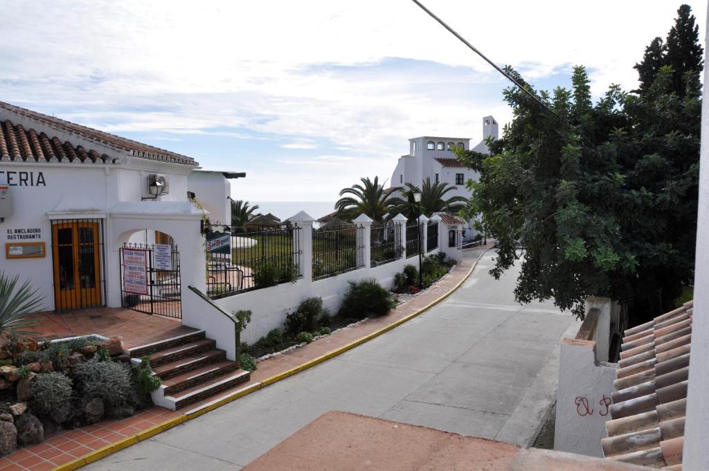 Nerja Paradise Rentals - Chimenea Apts Værelse billede