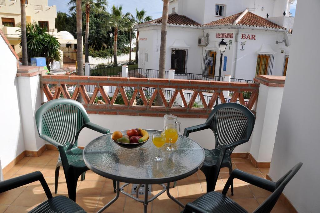 Nerja Paradise Rentals - Chimenea Apts Værelse billede